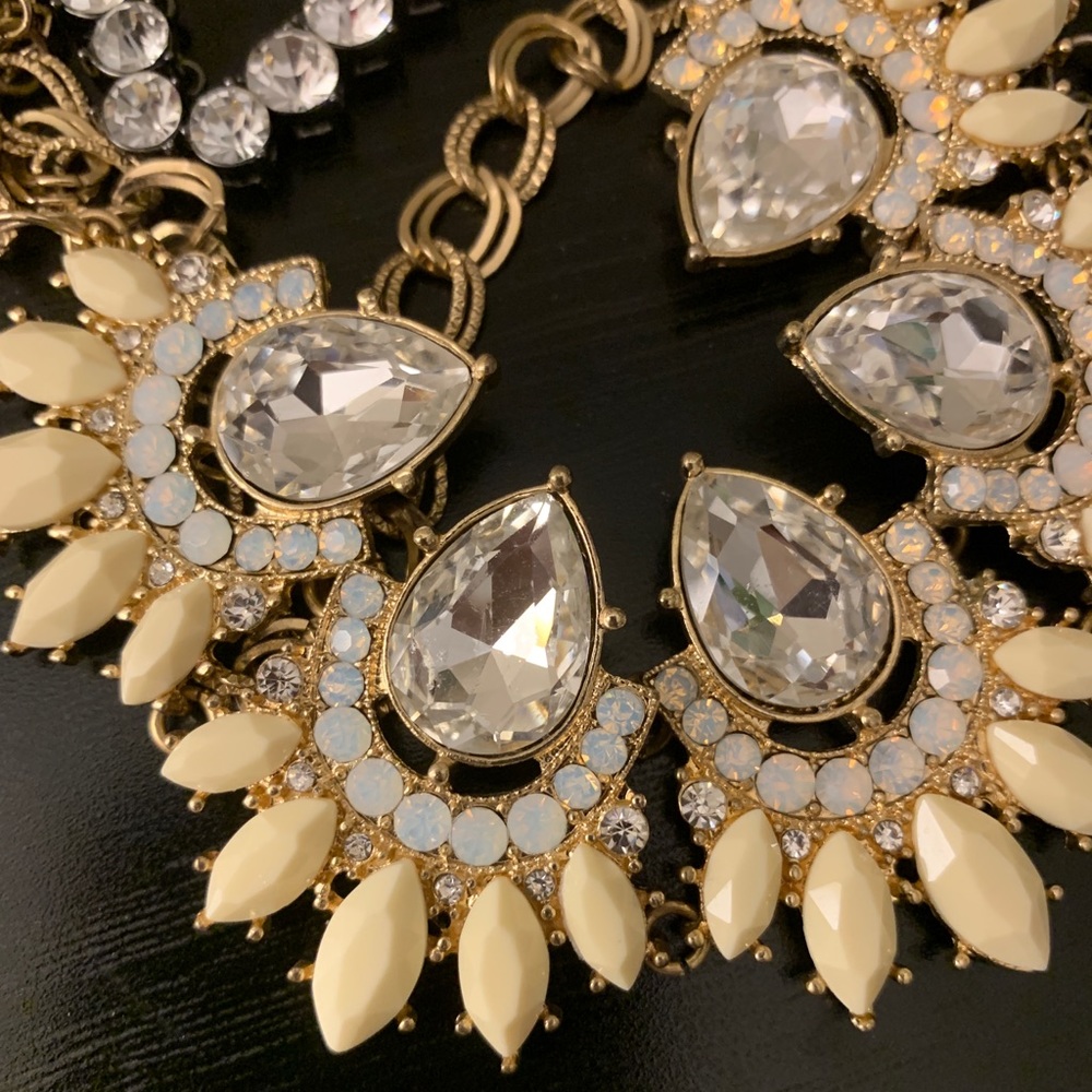 Francesca’s fashion necklace